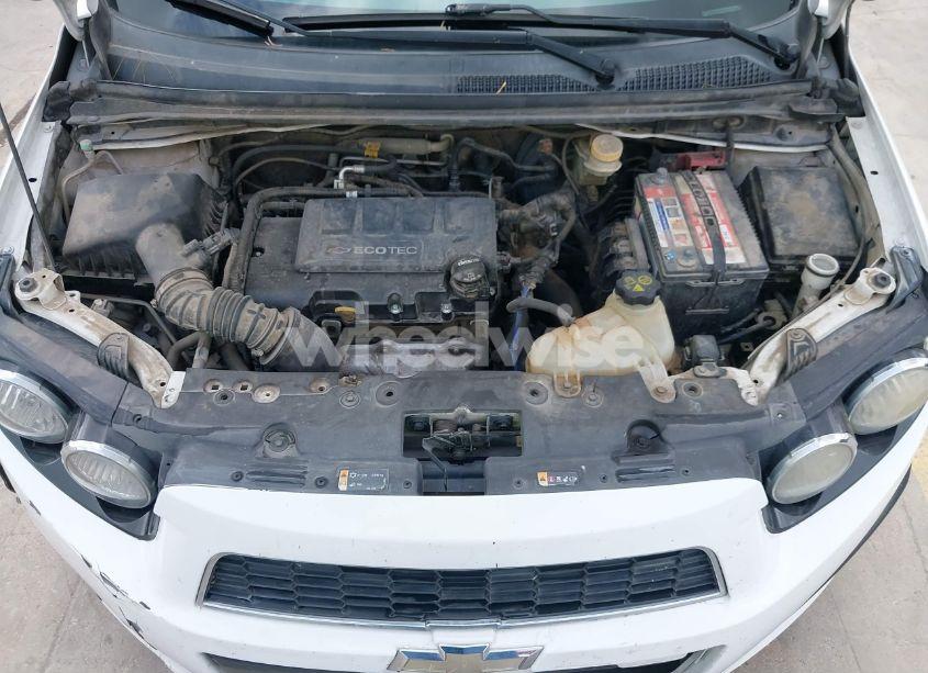 Photo 10 of 2014 Chevrolet Sonic LT AUTO (VIN 1G1JC5SB0E4224076)