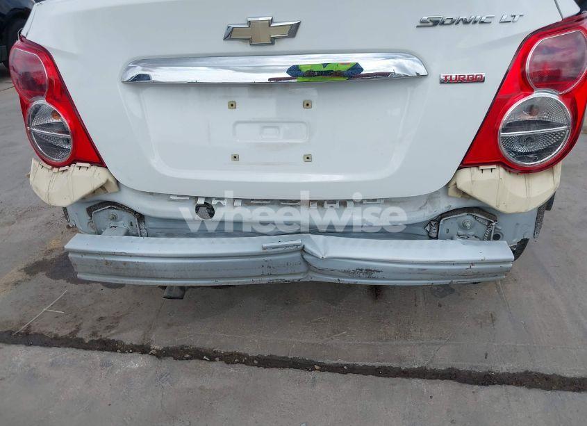 Photo 6 of 2014 Chevrolet Sonic LT AUTO (VIN 1G1JC5SB0E4224076)