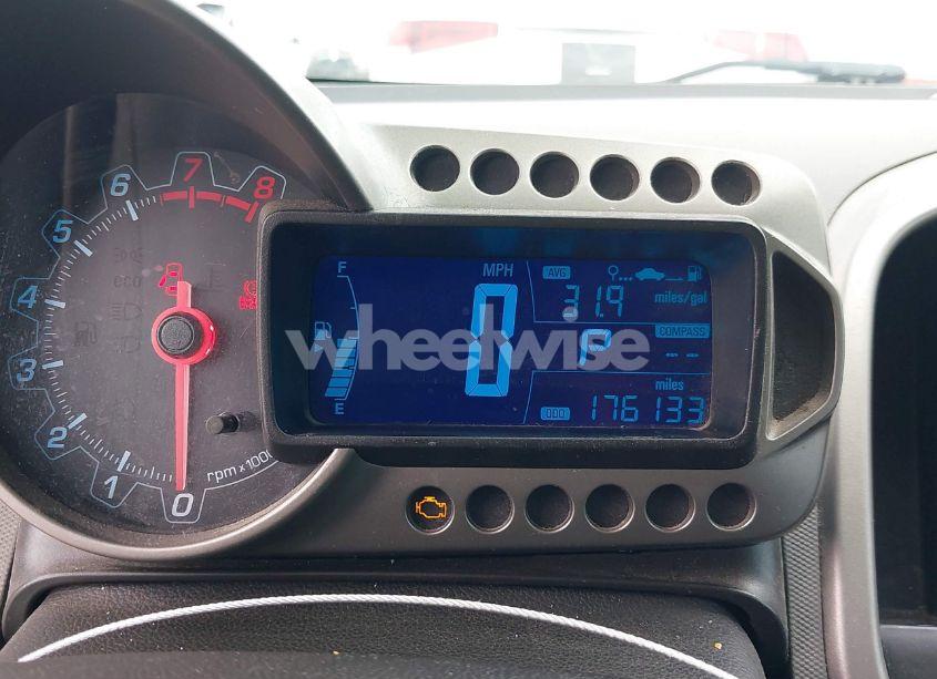 Photo 7 of 2014 Chevrolet Sonic LT AUTO (VIN 1G1JC5SB0E4224076)