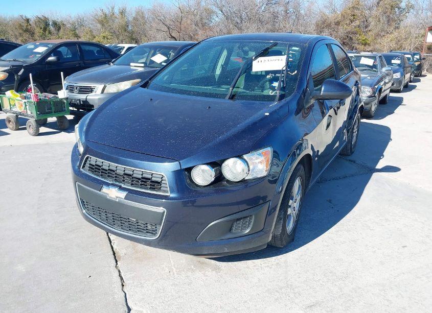 Photo 2 of 2015 Chevrolet Sonic LT AUTO (VIN 1G1JC5SB0F4172434)