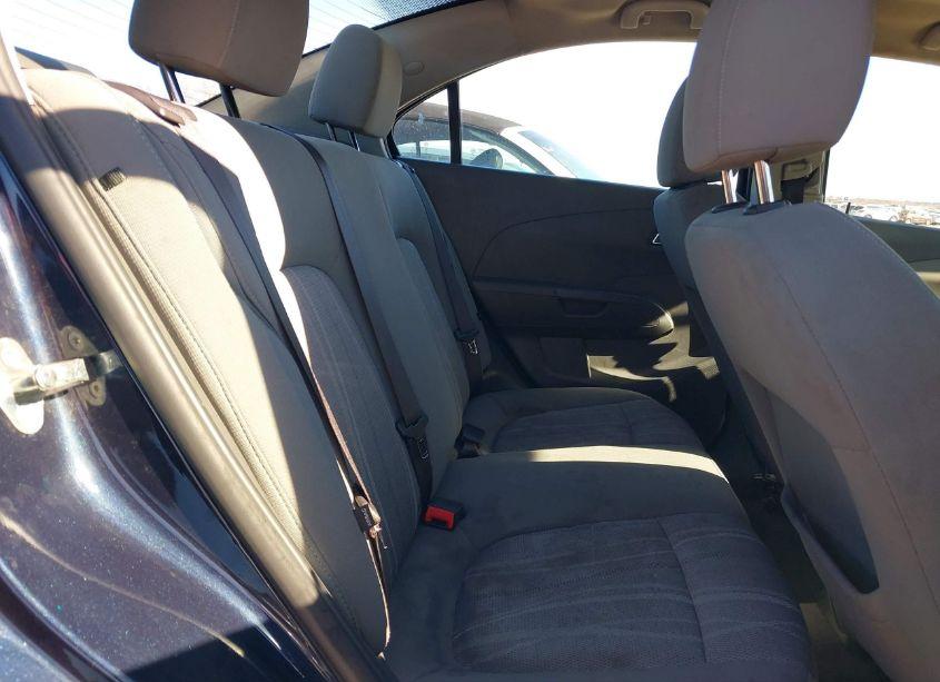 Photo 8 of 2015 Chevrolet Sonic LT AUTO (VIN 1G1JC5SB0F4172434)