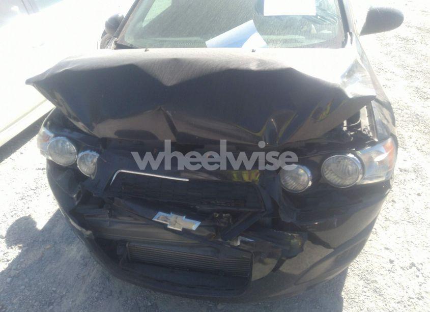 Photo 6 of 2016 Chevrolet Sonic LT AUTO (VIN 1G1JC5SB0G4176193)