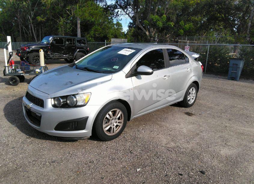 Photo 2 of 2012 Chevrolet Sonic 2LT (VIN 1G1JC5SB1C4227260)