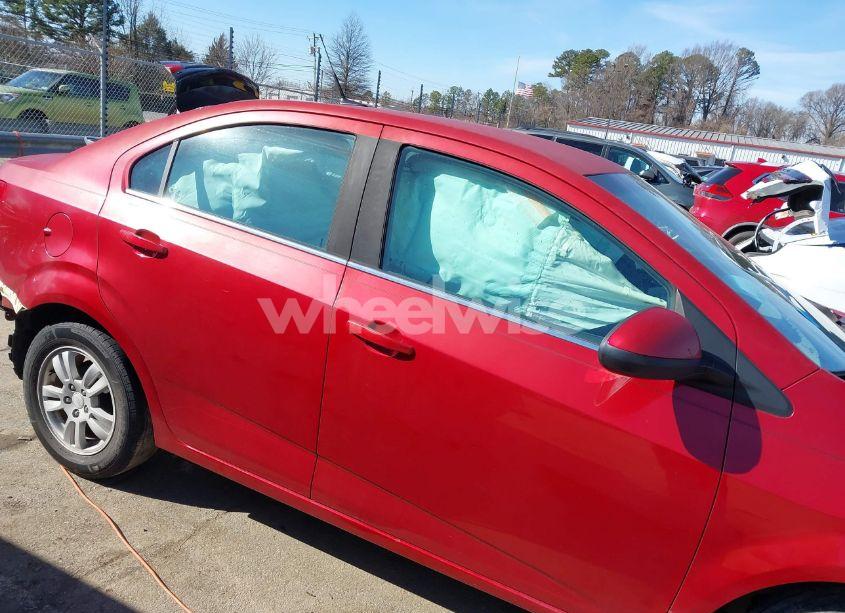 Photo 13 of 2014 Chevrolet Sonic LT AUTO (VIN 1G1JC5SB1E4107803)