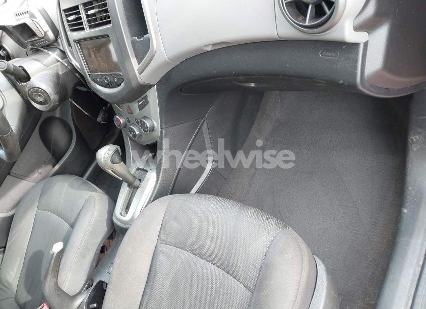 Photo 21 of 2014 Chevrolet Sonic LT AUTO (VIN 1G1JC5SB1E4107803)