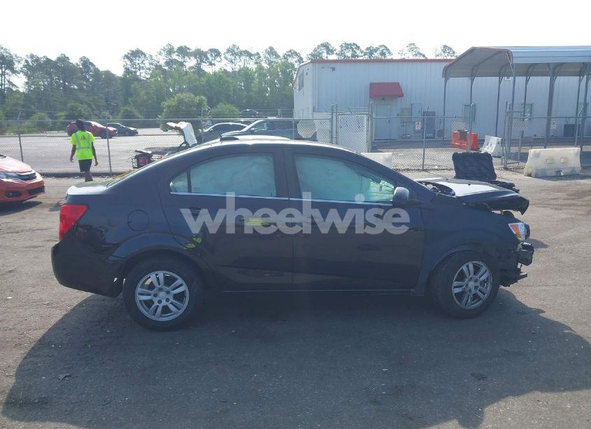 Photo 13 of 2016 Chevrolet Sonic LT AUTO (VIN 1G1JC5SB1G4106377)