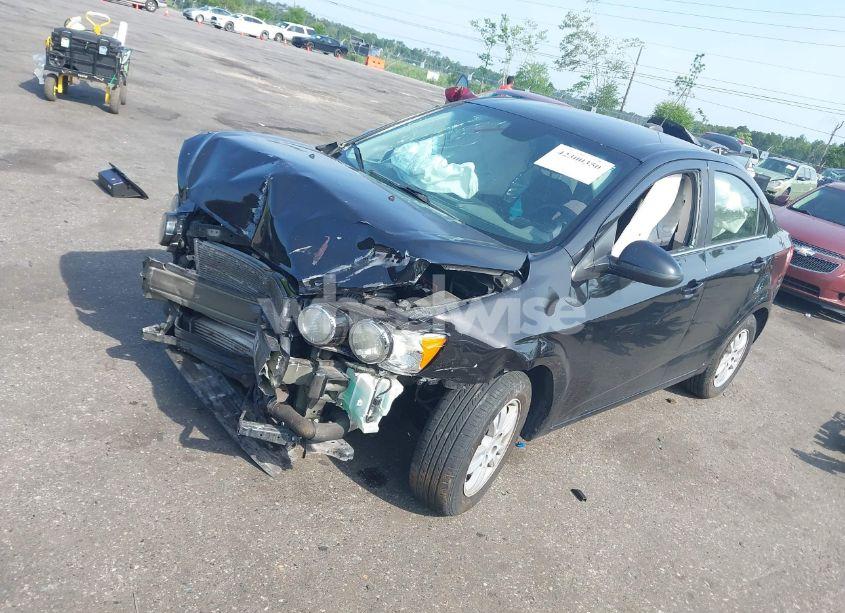 Photo 2 of 2016 Chevrolet Sonic LT AUTO (VIN 1G1JC5SB1G4106377)