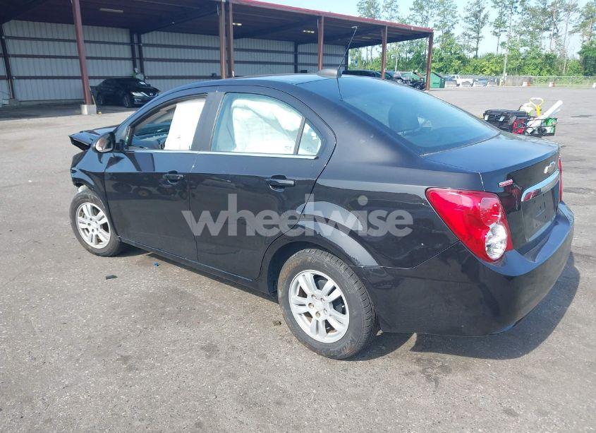 Photo 3 of 2016 Chevrolet Sonic LT AUTO (VIN 1G1JC5SB1G4106377)