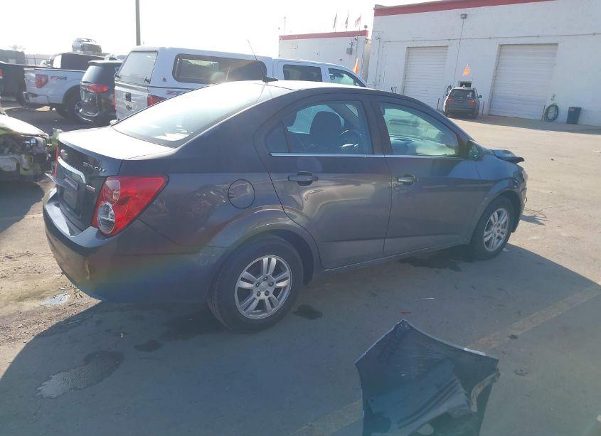 Photo 4 of 2013 Chevrolet Sonic LT AUTO (VIN 1G1JC5SB2D4237541)