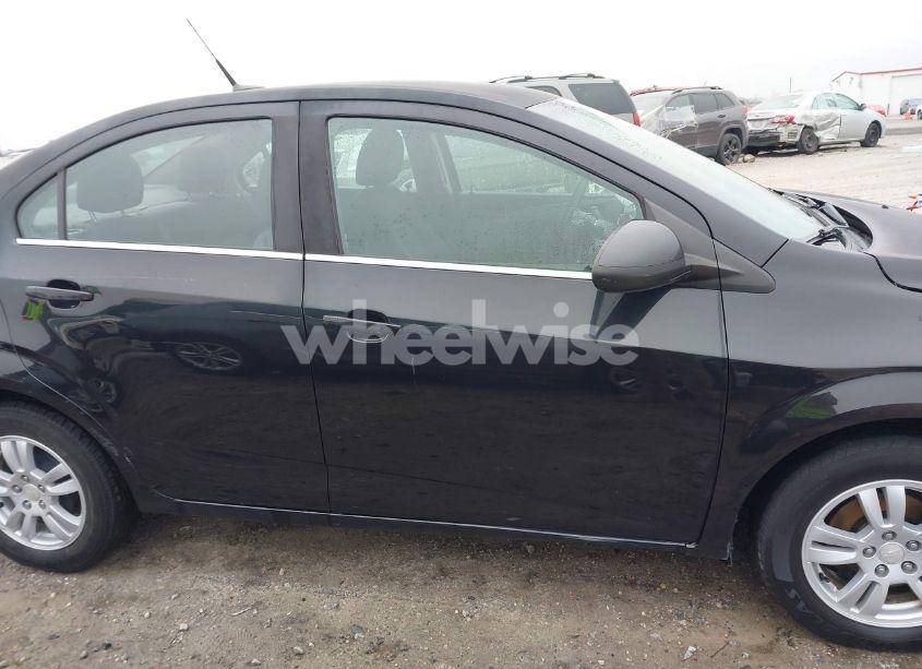 Photo 13 of 2013 Chevrolet Sonic LT AUTO (VIN 1G1JC5SB2D4246093)