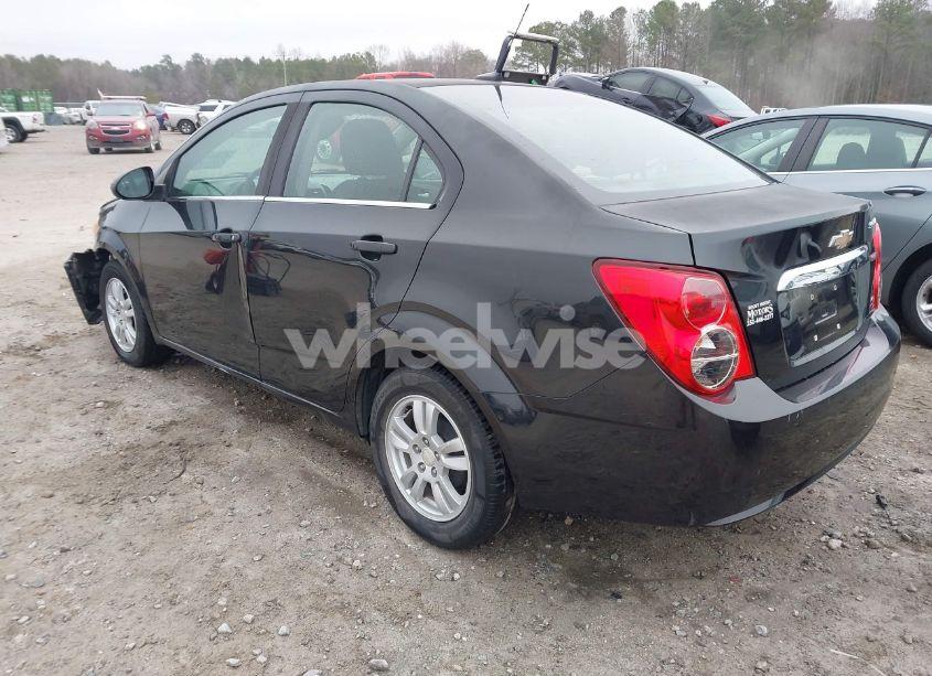 Photo 3 of 2013 Chevrolet Sonic LT AUTO (VIN 1G1JC5SB2D4246093)