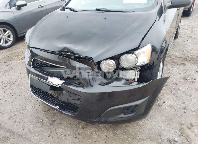 Photo 6 of 2013 Chevrolet Sonic LT AUTO (VIN 1G1JC5SB2D4246093)