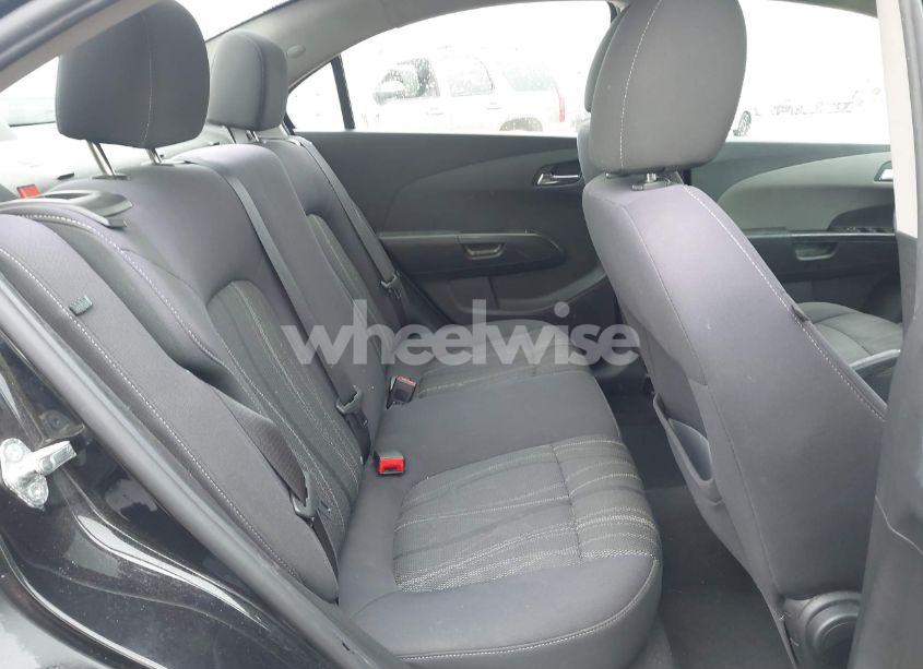 Photo 8 of 2013 Chevrolet Sonic LT AUTO (VIN 1G1JC5SB2D4246093)