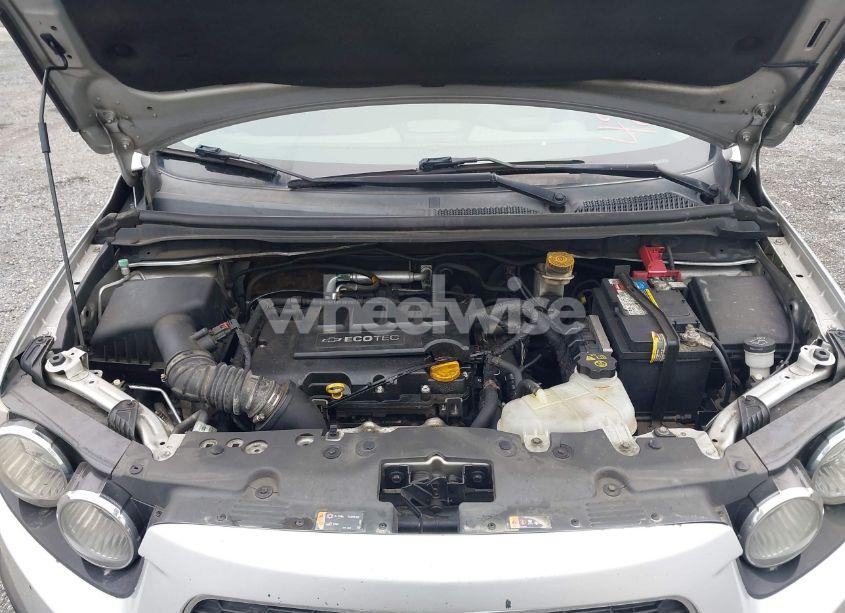 Photo 10 of 2013 Chevrolet Sonic LT AUTO (VIN 1G1JC5SB3D4136864)