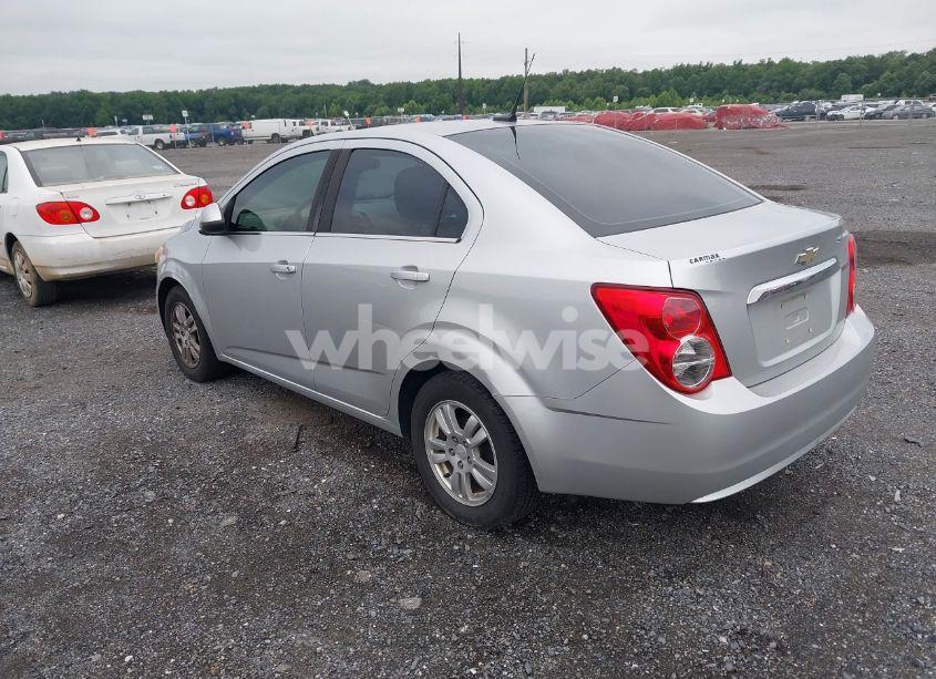 Photo 3 of 2013 Chevrolet Sonic LT AUTO (VIN 1G1JC5SB3D4136864)