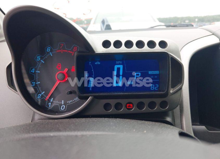 Photo 7 of 2013 Chevrolet Sonic LT AUTO (VIN 1G1JC5SB3D4136864)