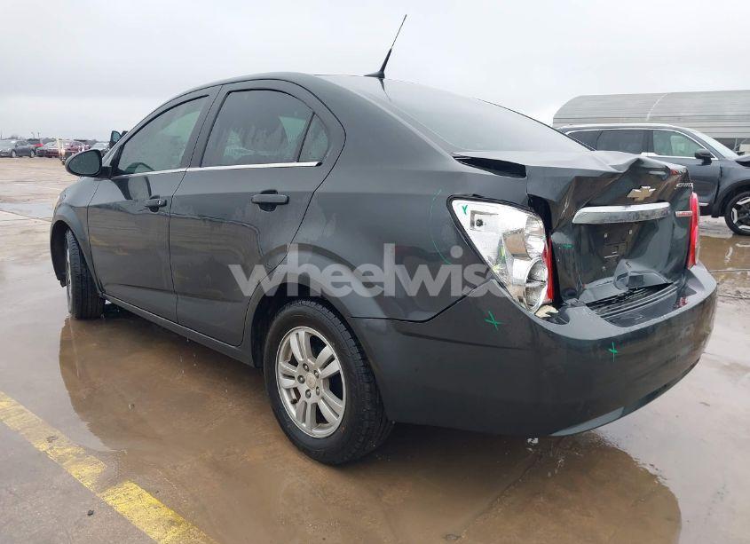 Photo 3 of 2014 Chevrolet Sonic LT AUTO (VIN 1G1JC5SB3E4112176)