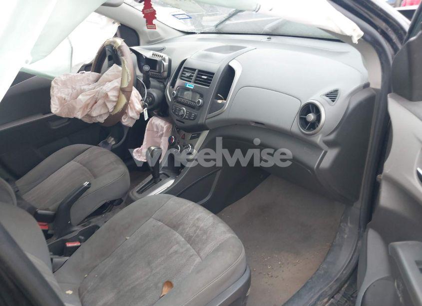 Photo 5 of 2012 Chevrolet Sonic 2LT (VIN 1G1JC5SB4C4161917)