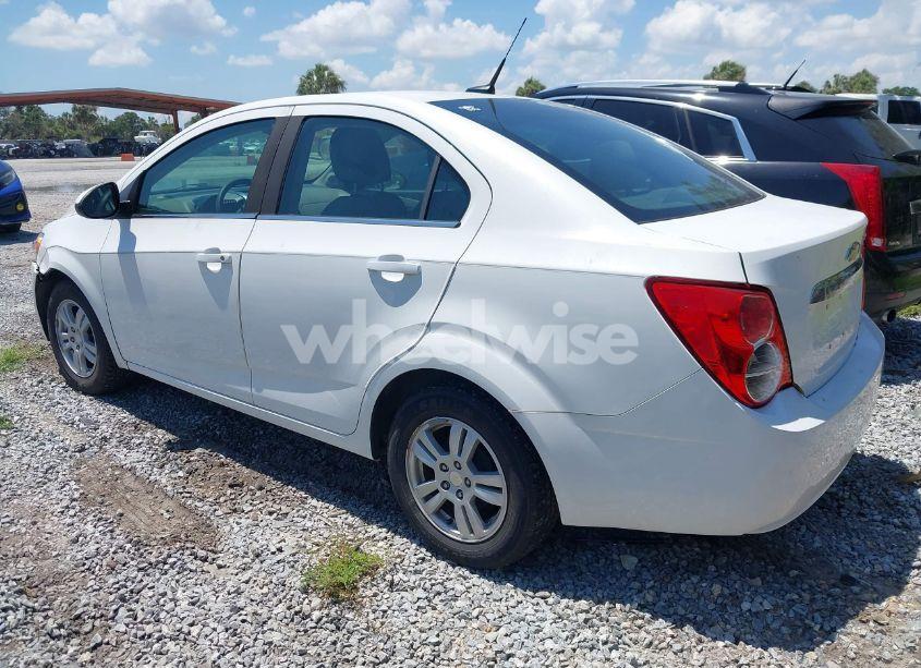 Photo 3 of 2013 Chevrolet Sonic LT AUTO (VIN 1G1JC5SB4D4218358)