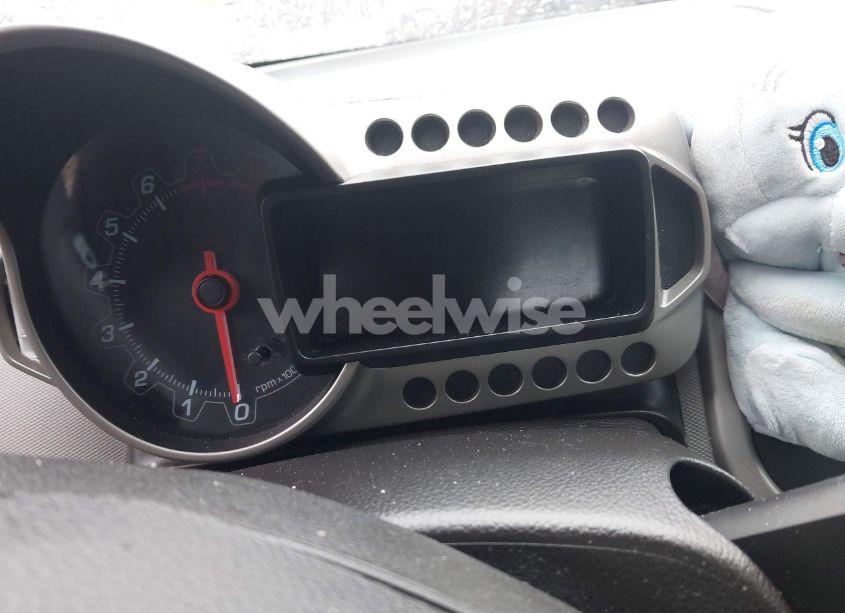 Photo 7 of 2016 Chevrolet Sonic LT AUTO (VIN 1G1JC5SB4G4103831)