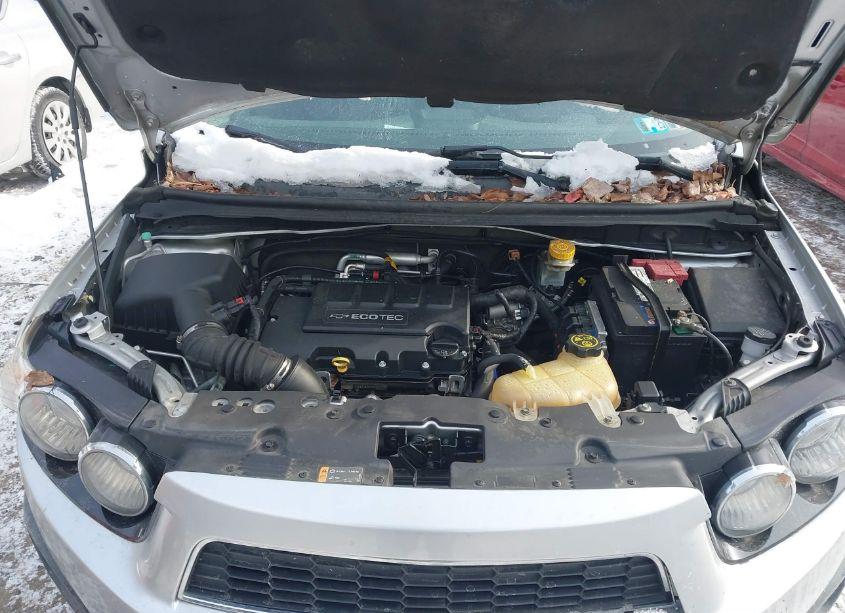 Photo 10 of 2013 Chevrolet Sonic LT AUTO (VIN 1G1JC5SB5D4135747)