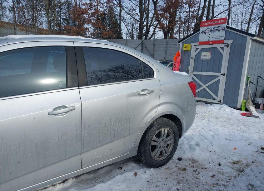 Photo 12 of 2013 Chevrolet Sonic LT AUTO (VIN 1G1JC5SB5D4135747)