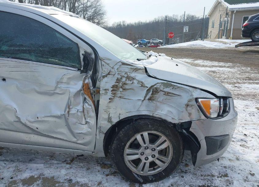 Photo 17 of 2013 Chevrolet Sonic LT AUTO (VIN 1G1JC5SB5D4135747)