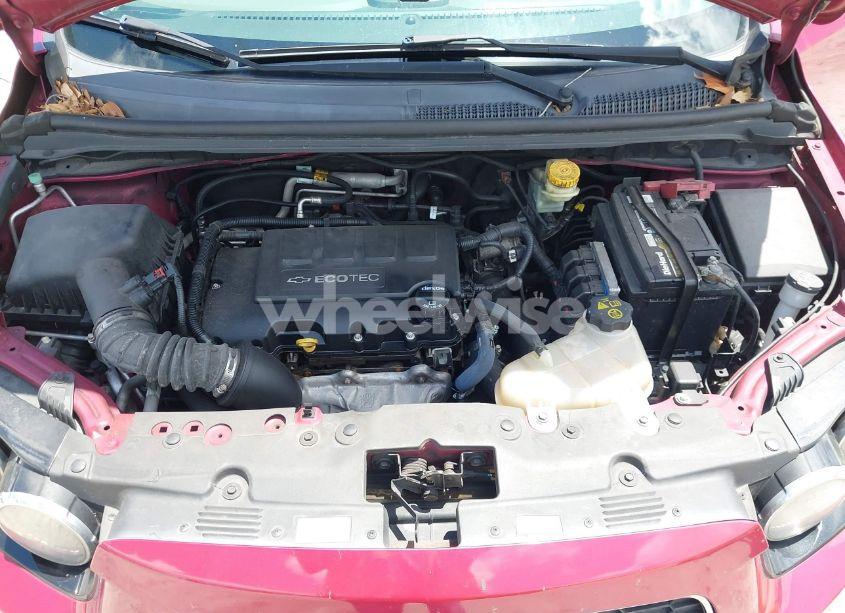 Photo 10 of 2014 Chevrolet Sonic LT AUTO (VIN 1G1JC5SB5E4122840)