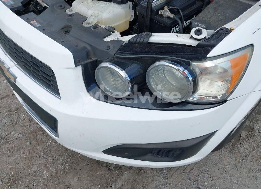 Photo 6 of 2015 Chevrolet Sonic LT AUTO (VIN 1G1JC5SB7F4137504)