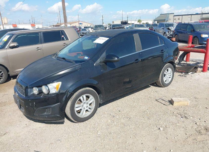 Photo 2 of 2016 Chevrolet Sonic LT AUTO (VIN 1G1JC5SB7G4129484)