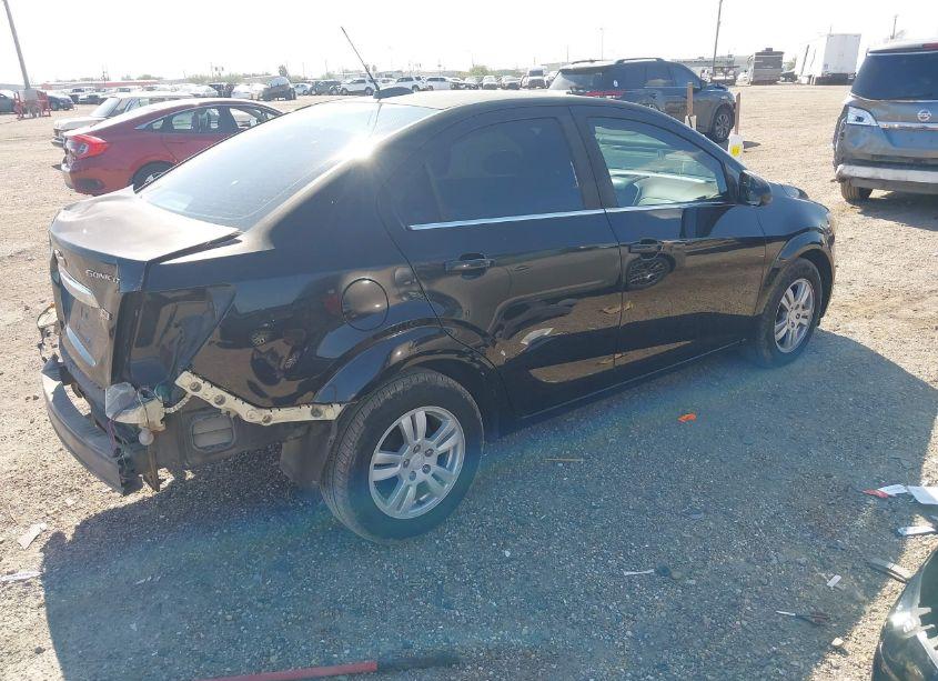 Photo 4 of 2016 Chevrolet Sonic LT AUTO (VIN 1G1JC5SB7G4129484)