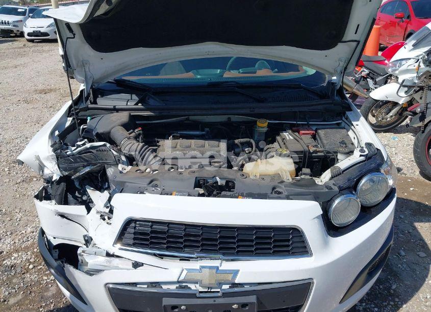 Photo 10 of 2014 Chevrolet Sonic LT AUTO (VIN 1G1JC5SB8E4100279)