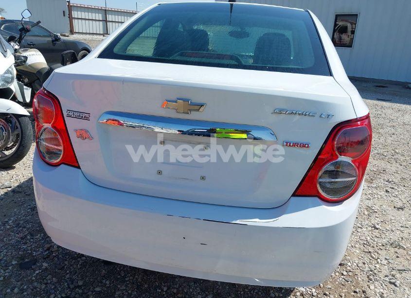 Photo 16 of 2014 Chevrolet Sonic LT AUTO (VIN 1G1JC5SB8E4100279)