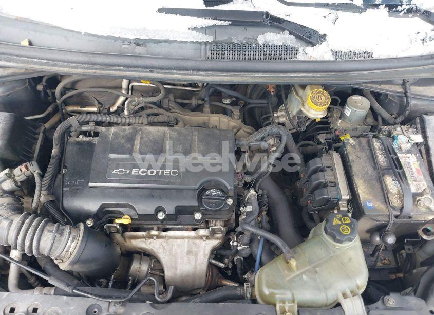 Photo 10 of 2015 Chevrolet Sonic LT AUTO (VIN 1G1JC5SB8F4151492)