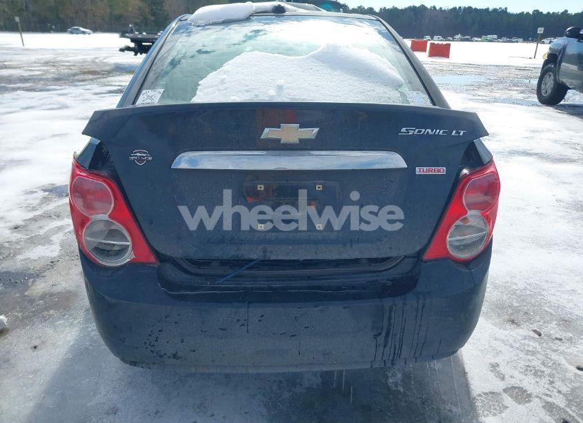 Photo 6 of 2015 Chevrolet Sonic LT AUTO (VIN 1G1JC5SB8F4151492)