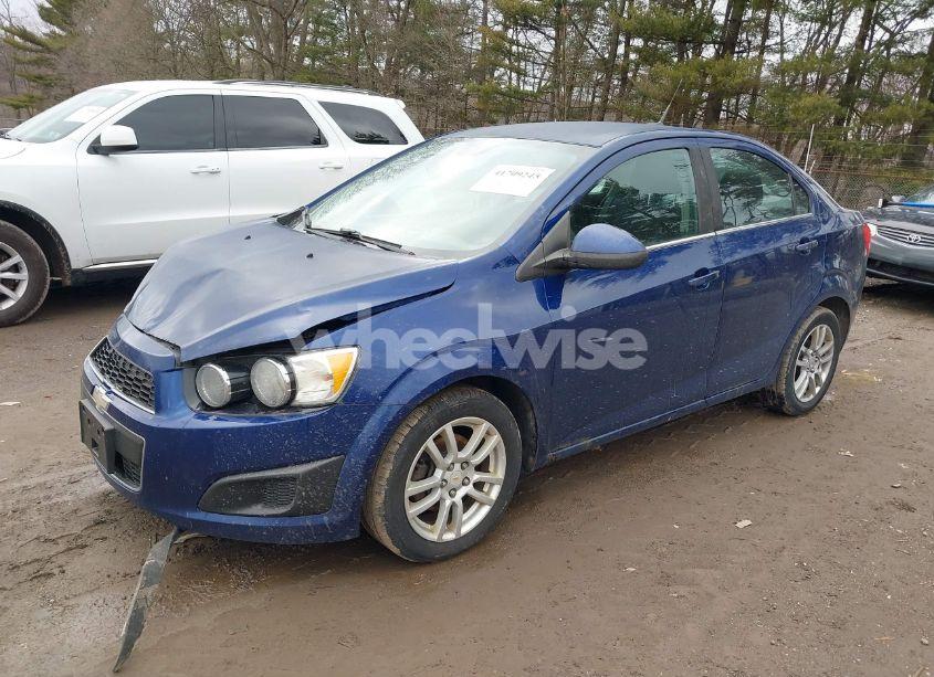 Photo 2 of 2012 Chevrolet Sonic 2LT (VIN 1G1JC5SB9C4217138)