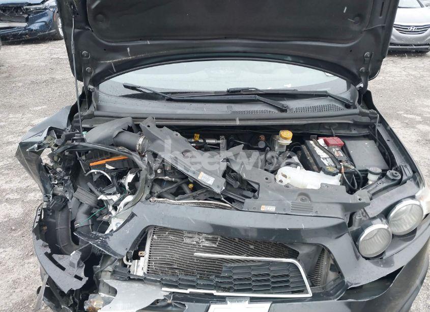Photo 10 of 2013 Chevrolet Sonic LT AUTO (VIN 1G1JC5SB9D4124685)