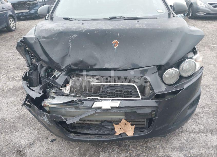 Photo 6 of 2013 Chevrolet Sonic LT AUTO (VIN 1G1JC5SB9D4124685)
