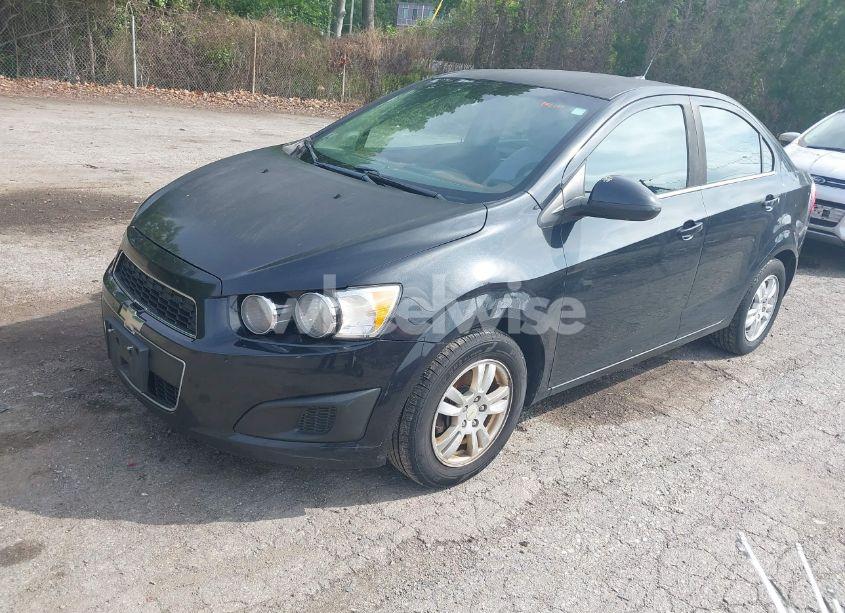 Photo 2 of 2013 Chevrolet Sonic LT AUTO (VIN 1G1JC5SB9D4129952)
