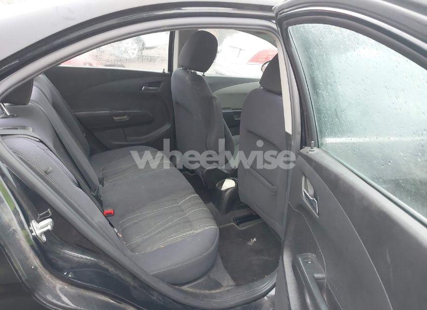 Photo 8 of 2013 Chevrolet Sonic LT AUTO (VIN 1G1JC5SB9D4171618)