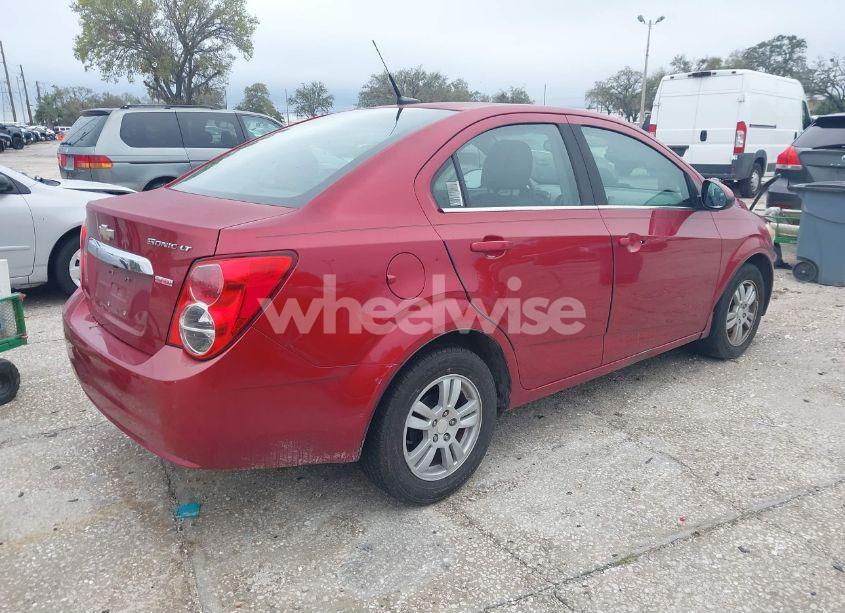 Photo 4 of 2014 Chevrolet Sonic LT AUTO (VIN 1G1JC5SB9E4118791)