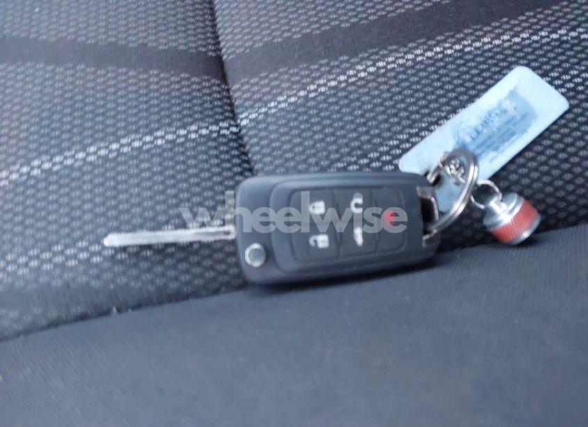 Photo 11 of 2015 Chevrolet Sonic LT AUTO (VIN 1G1JC5SB9F4220495)