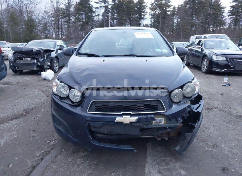 Photo 12 of 2015 Chevrolet Sonic LT AUTO (VIN 1G1JC5SB9F4220495)