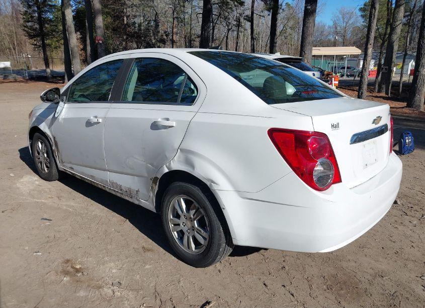 Photo 3 of 2014 Chevrolet Sonic LT AUTO (VIN 1G1JC5SBXE4109288)