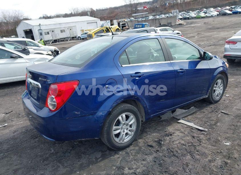 Photo 4 of 2013 Chevrolet Sonic LT AUTO (VIN 1G1JC5SG0D4126286)