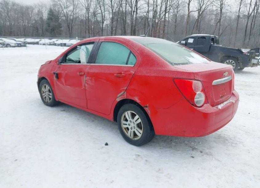 Photo 3 of 2013 Chevrolet Sonic LT AUTO (VIN 1G1JC5SG0D4207711)