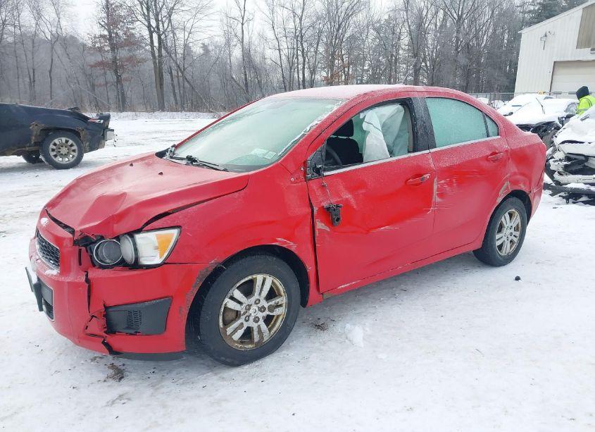 Photo 6 of 2013 Chevrolet Sonic LT AUTO (VIN 1G1JC5SG0D4207711)