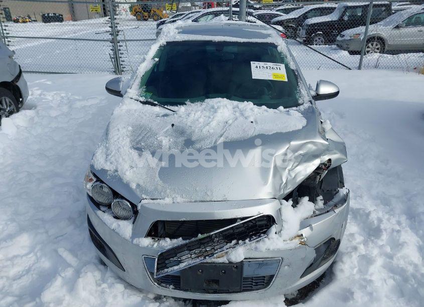 Photo 12 of 2014 Chevrolet Sonic LT AUTO (VIN 1G1JC5SG0E4131523)