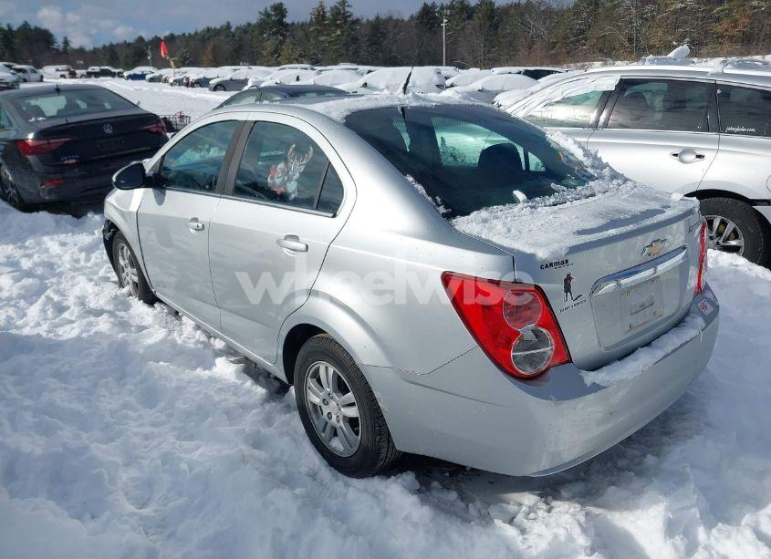 Photo 3 of 2014 Chevrolet Sonic LT AUTO (VIN 1G1JC5SG0E4131523)