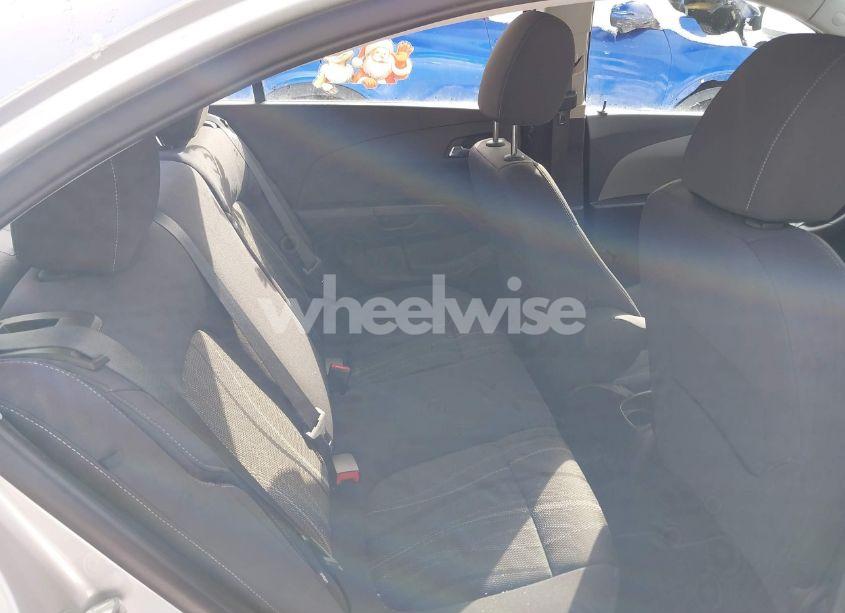 Photo 8 of 2014 Chevrolet Sonic LT AUTO (VIN 1G1JC5SG0E4131523)